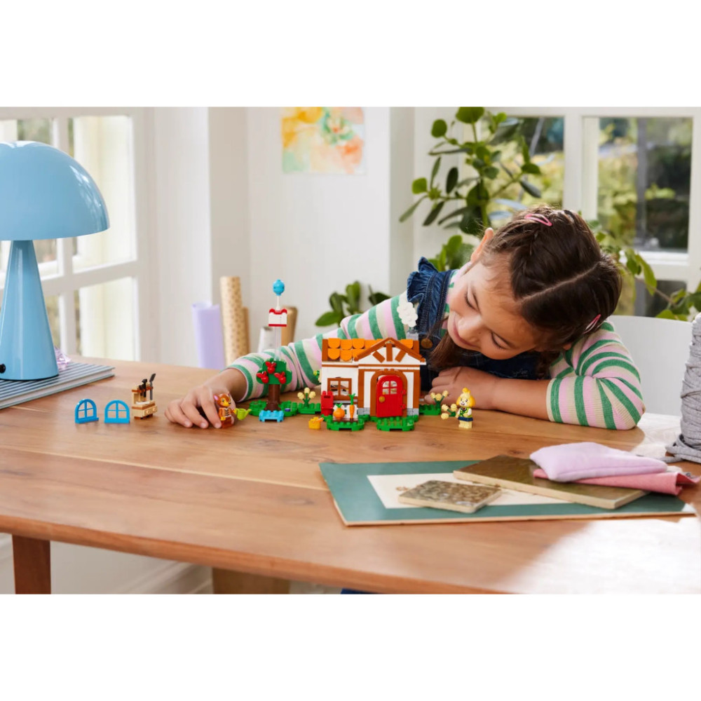 Конструктор LEGO Animal Crossing Візит у гості до Isabelle 389 деталей (77049)