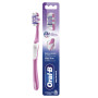 Зубна щітка Oral-B Pro 3D White Відбілювання Середньої жорсткості 1 шт. (8700216459518) Зубна щітка Oral-B Pro 3D White Відбілювання Середньої жорсткості 1 шт. (8700216459518)