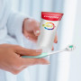 Зубна щітка Colgate 3D Density м'яка Салатова (2172000000035) Зубна щітка Colgate 3D Density м'яка Салатова (2172000000035)