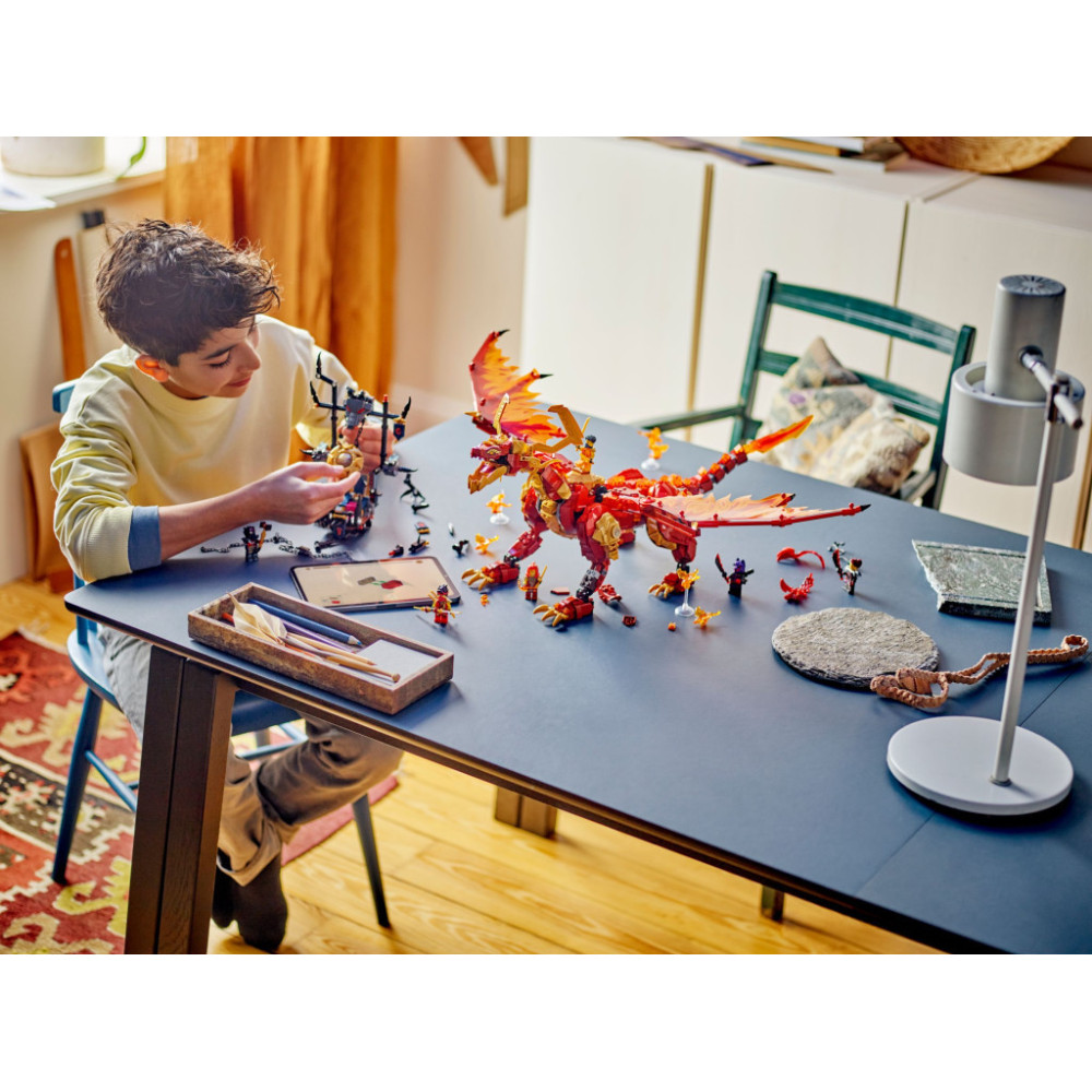 Конструктор LEGO Ninjago Першодракон руху (71822)