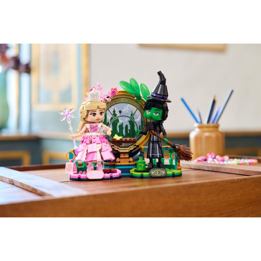 Конструктор LEGO Wicked Фігурки Ельфаби й Ґлінди 558 деталей (75682)